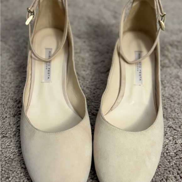 Roberto Festa Ankle Strap Heels Women size 8.5(39)Cream Suede Leather Block Shoe main image 7